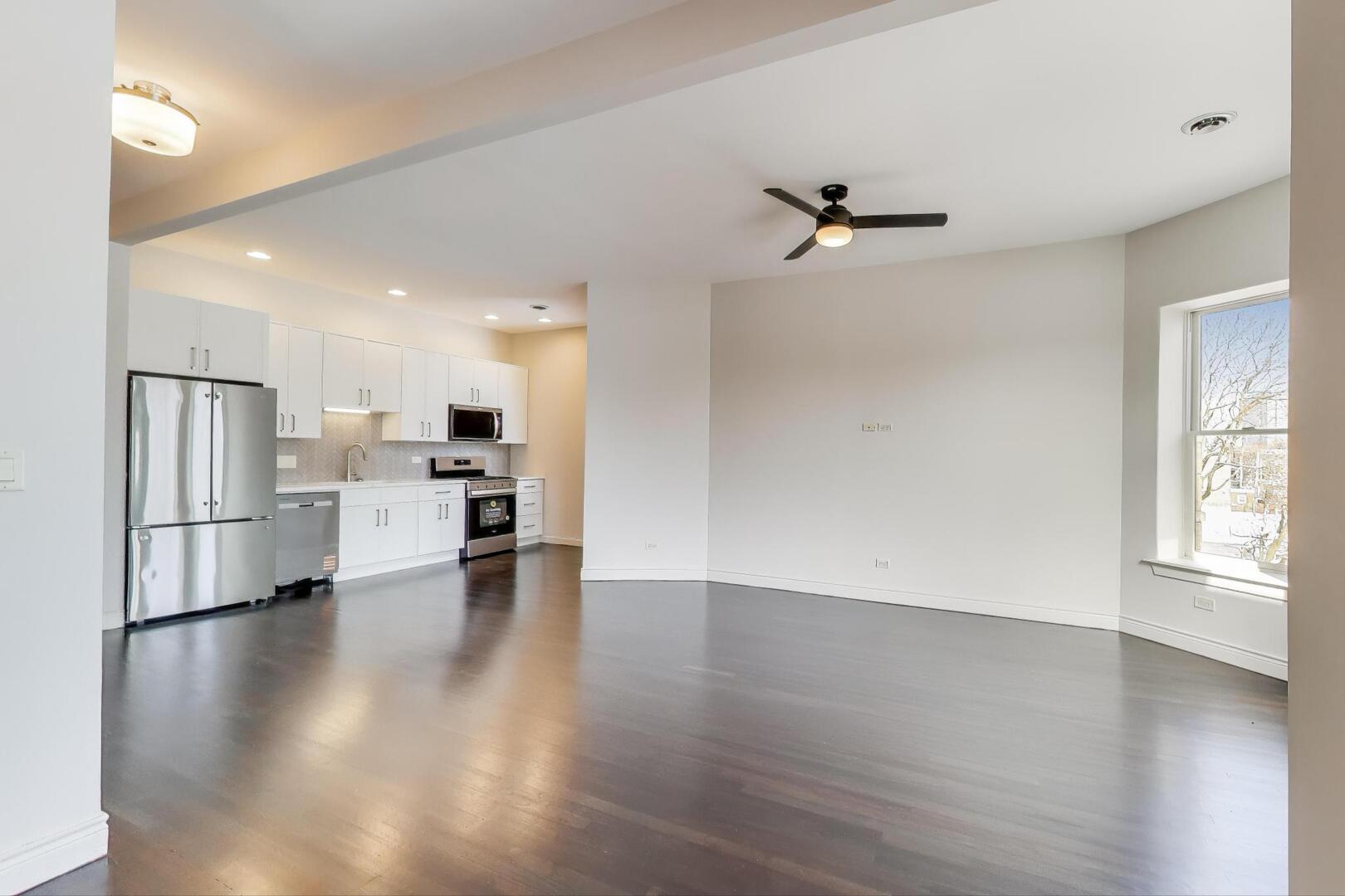 6318 S Greenwood Avenue Unit: 3