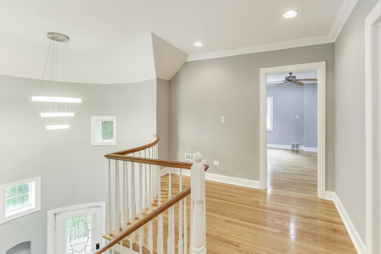 9340 S Vanderpoel Avenue