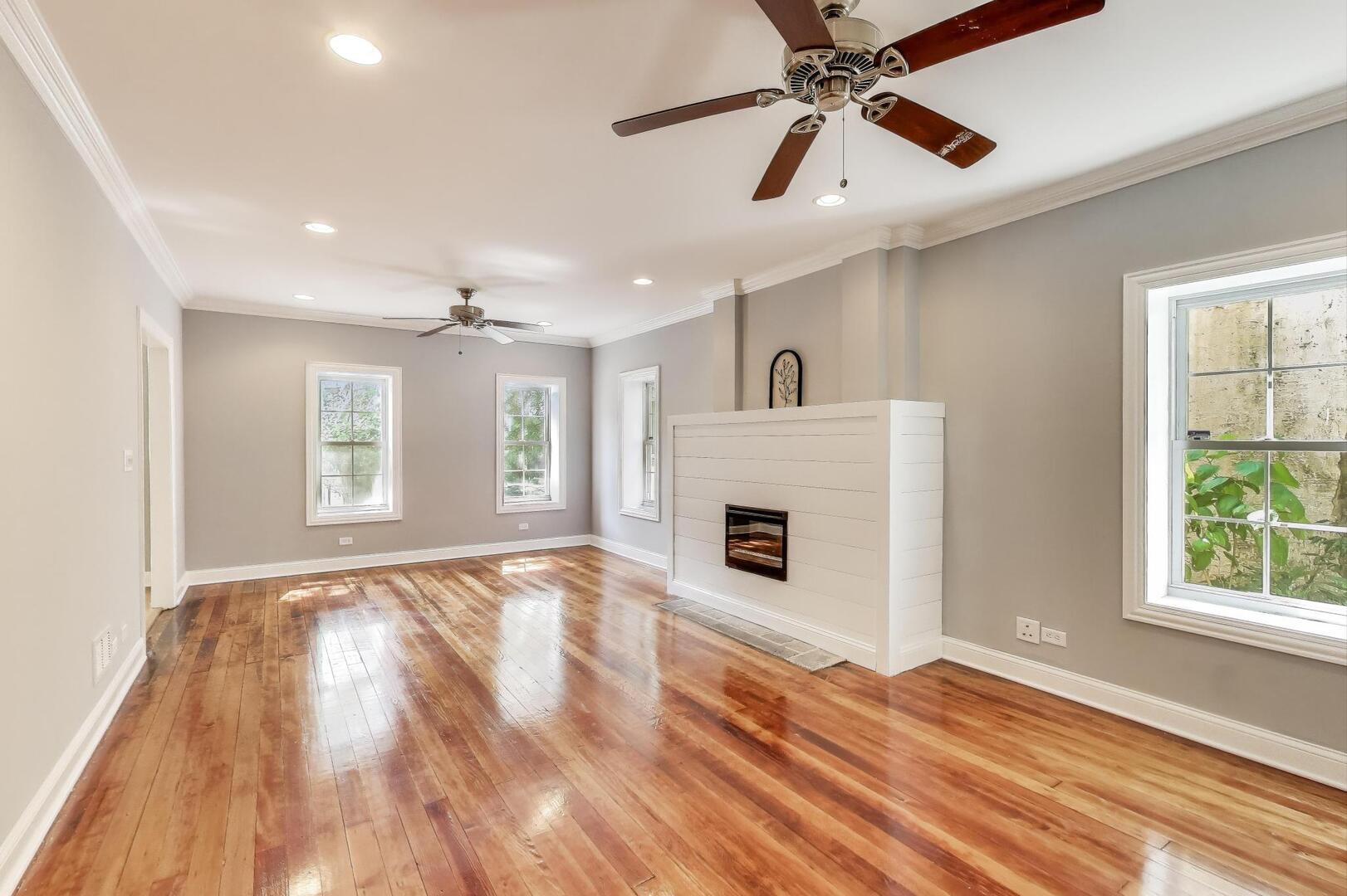 9340 S Vanderpoel Avenue