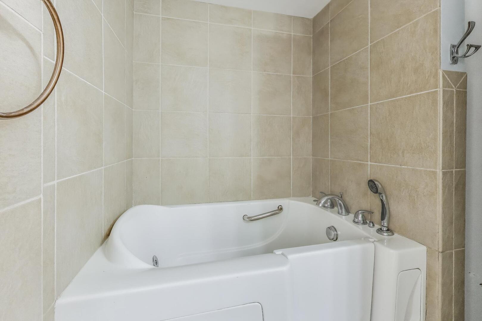 9340 S Vanderpoel Avenue