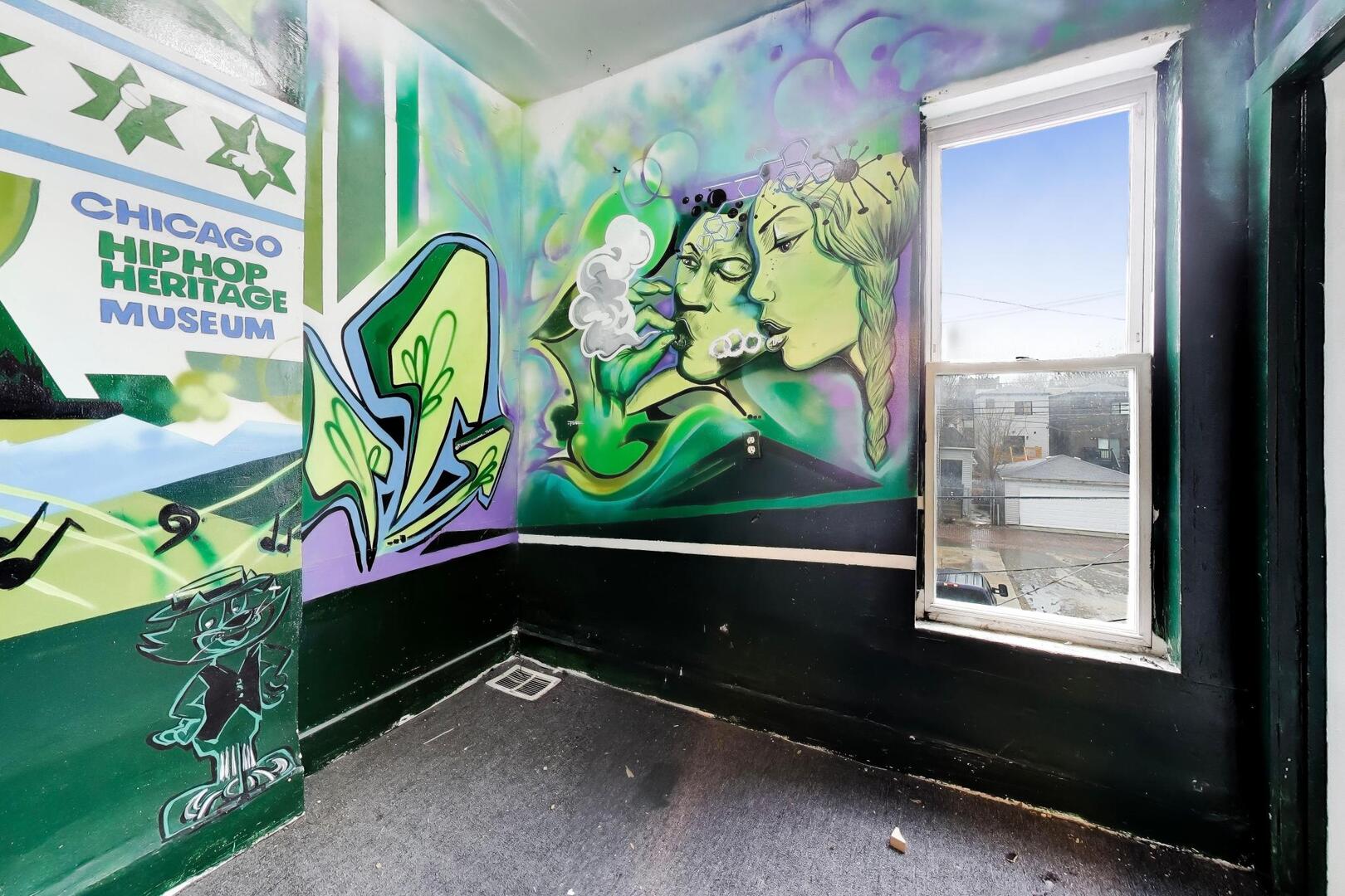 4505 S Indiana Avenue