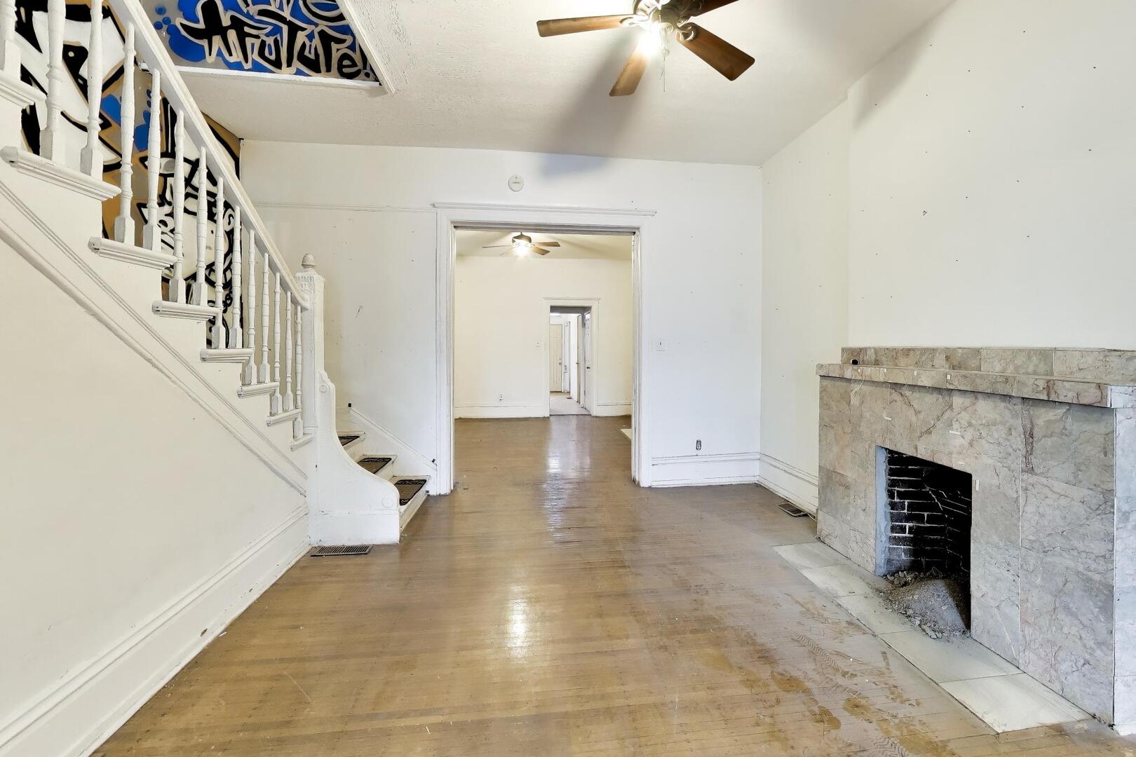 4505 S Indiana Avenue