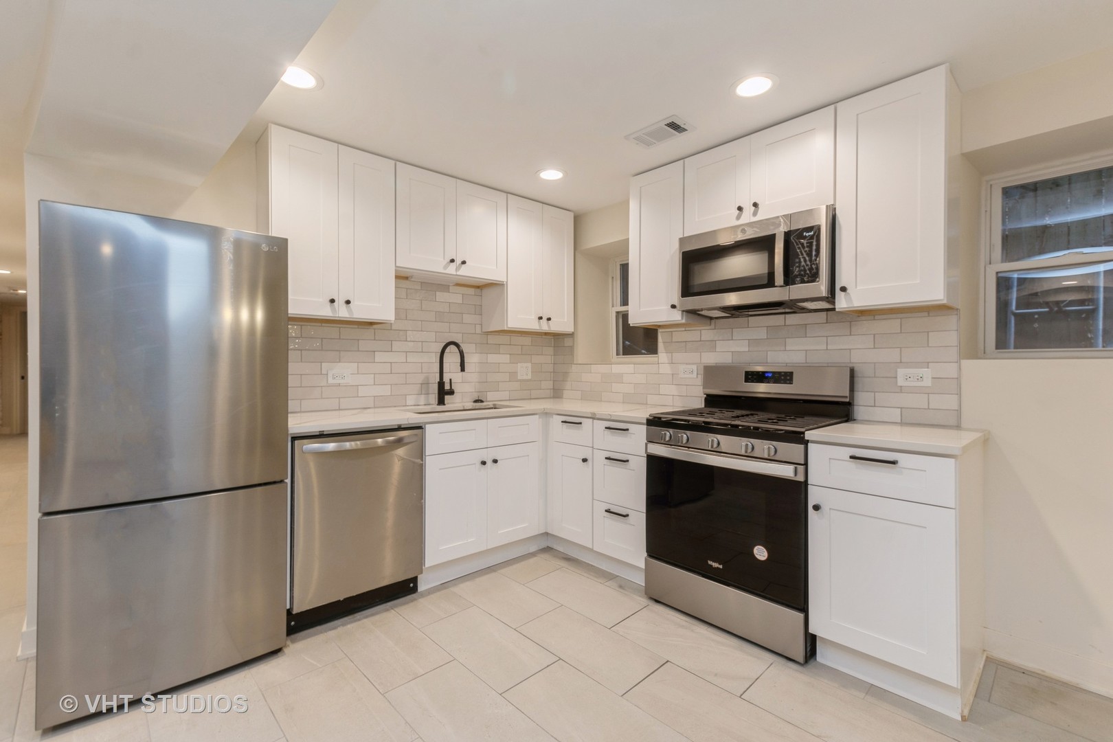 6320 S Greenwood Avenue Unit: G