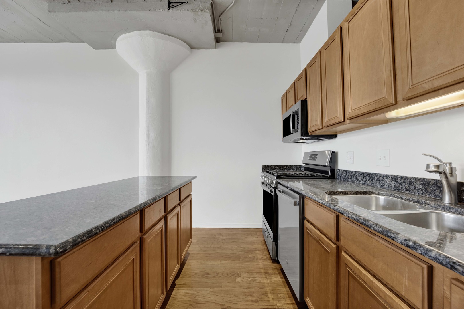 1524 S Sangamon Street Unit: 604