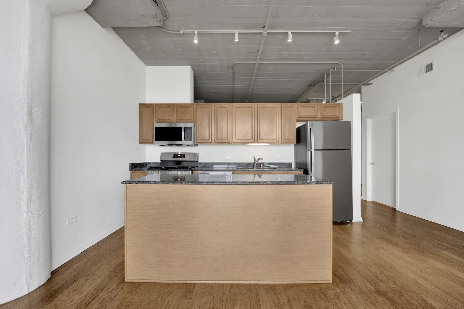 1524 S Sangamon Street Unit: 604