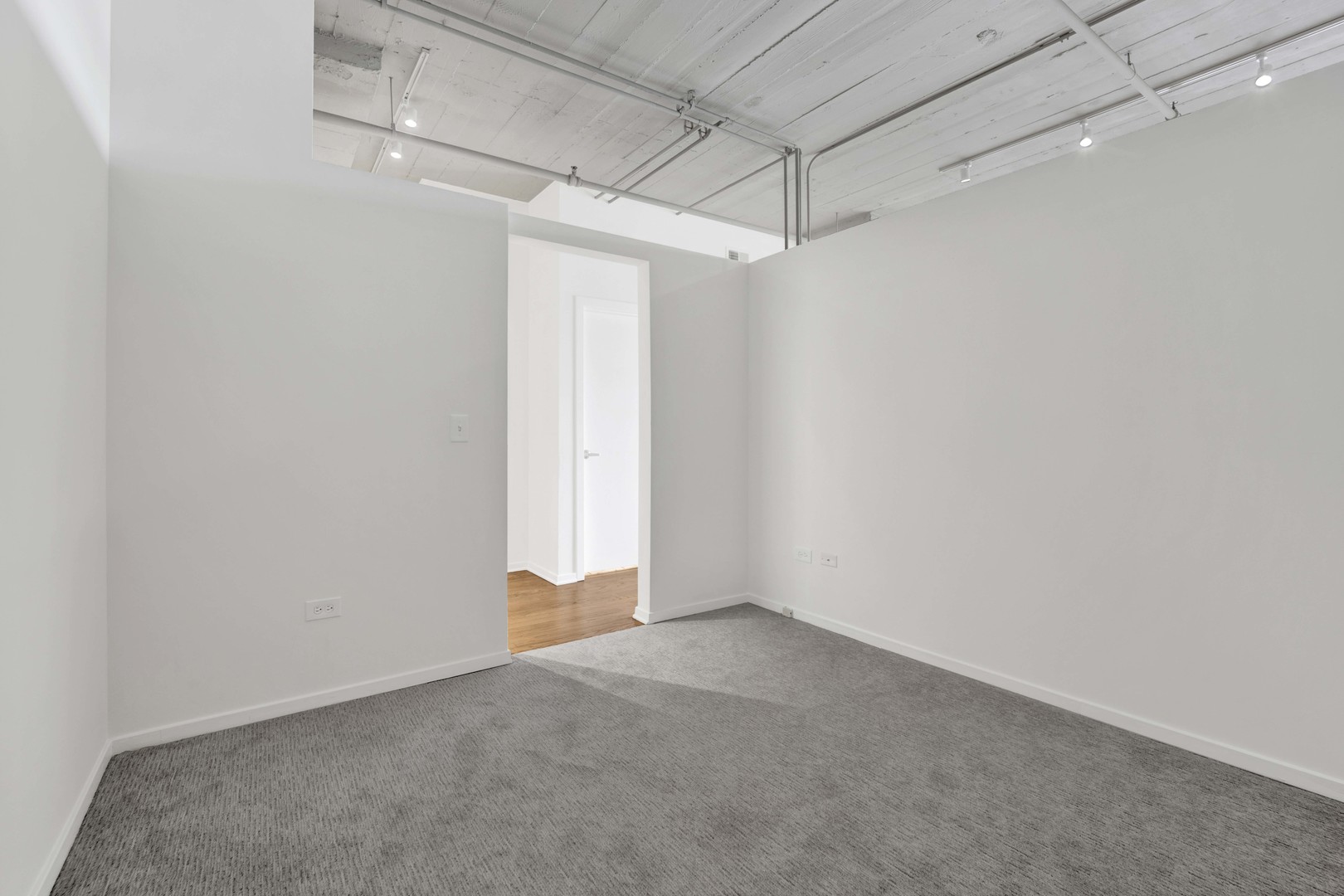 1524 S Sangamon Street Unit: 604