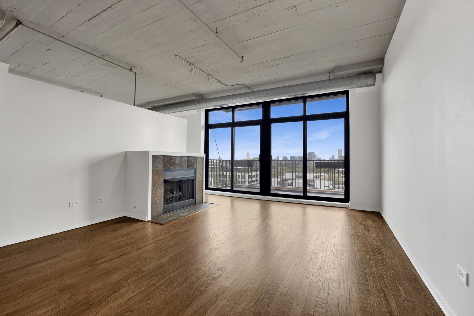 1524 S Sangamon Street Unit: 604
