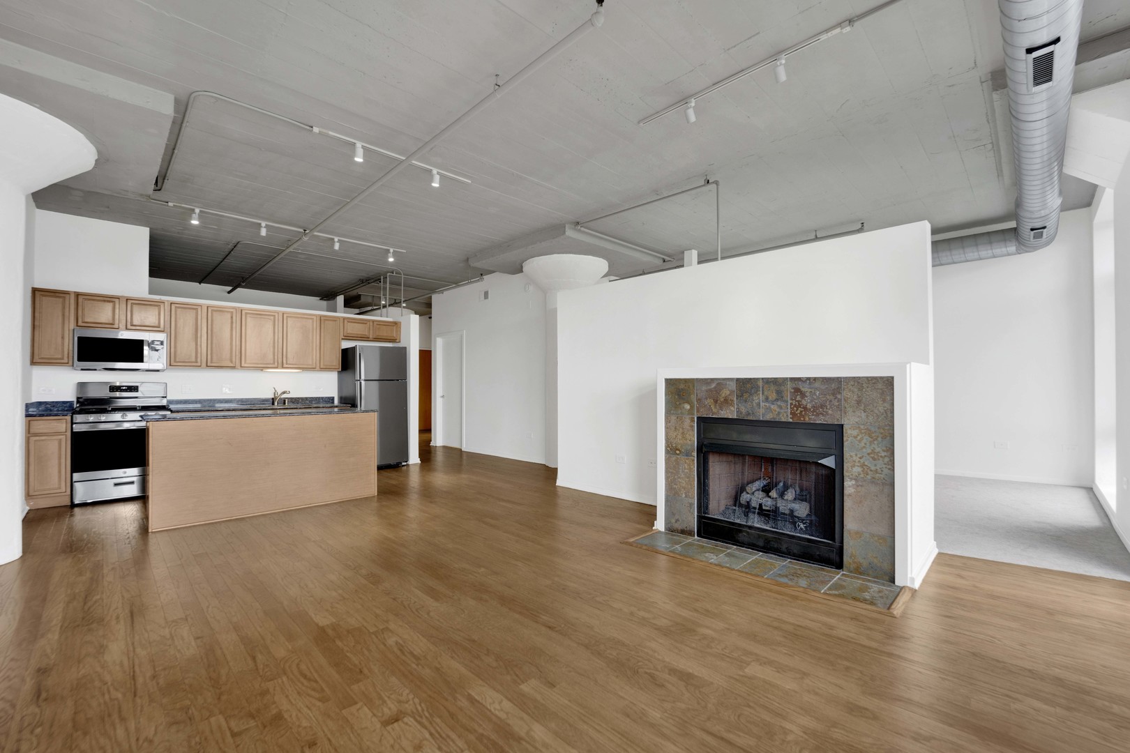 1524 S Sangamon Street Unit: 604