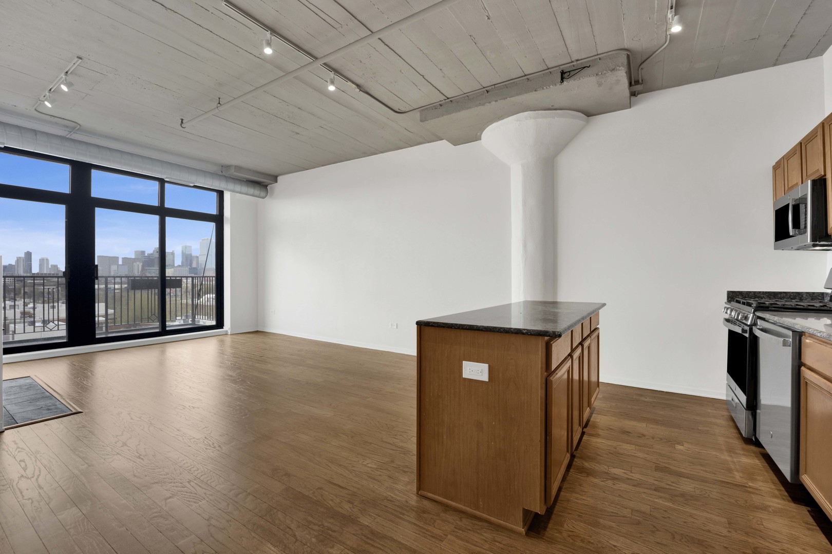 1524 S Sangamon Street Unit: 604