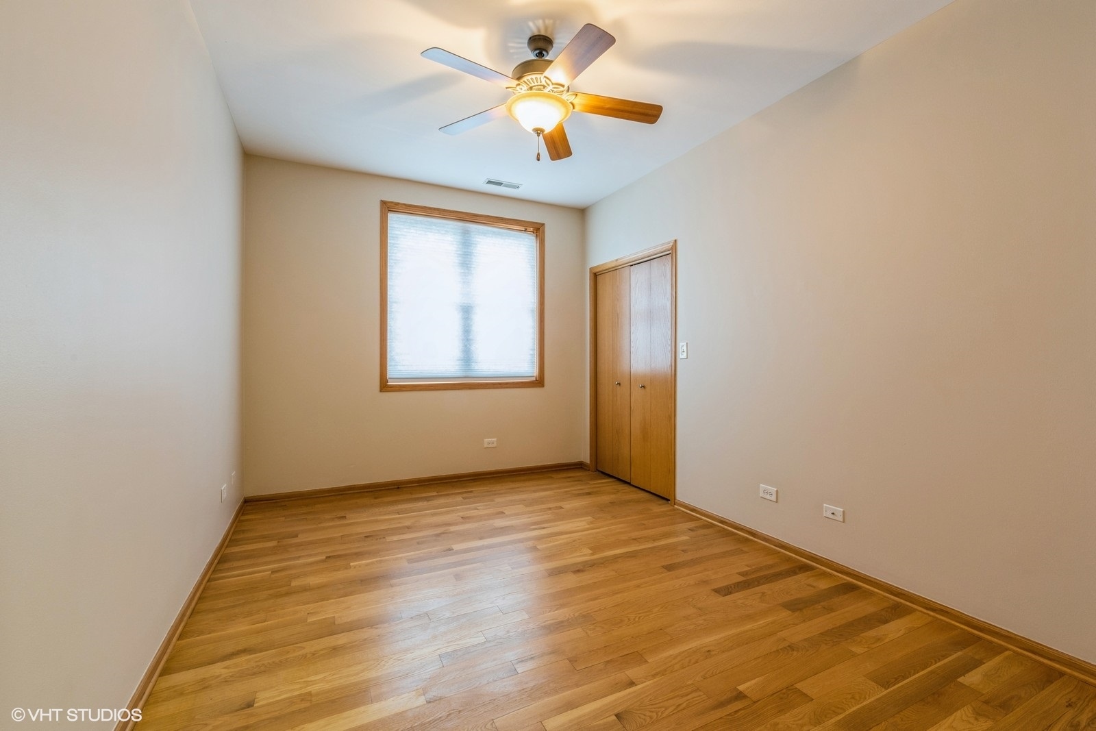 3932 S Lake Park Avenue Unit: 2N