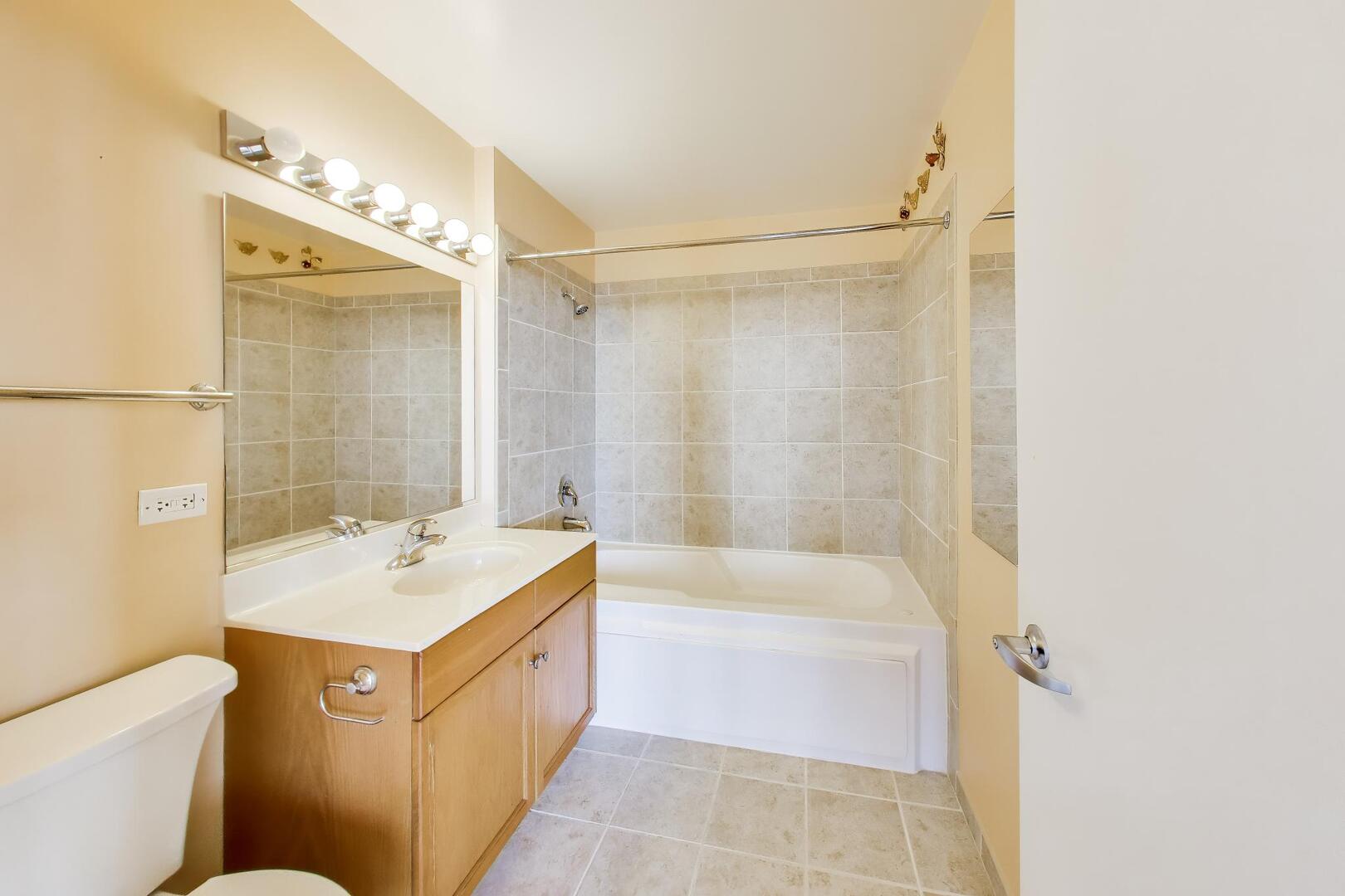 1101 S State Street Unit: 1307