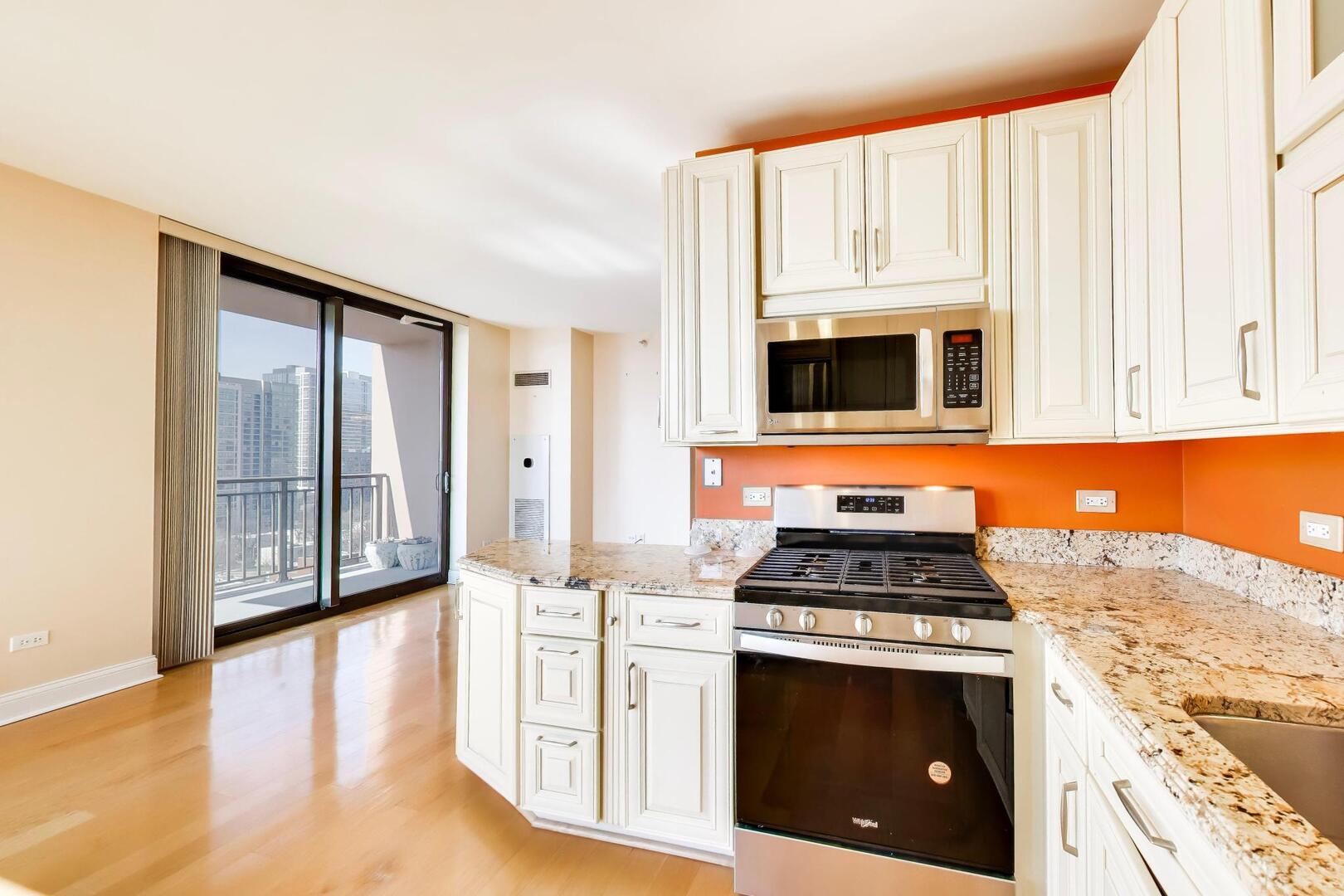 1101 S State Street Unit: 1307