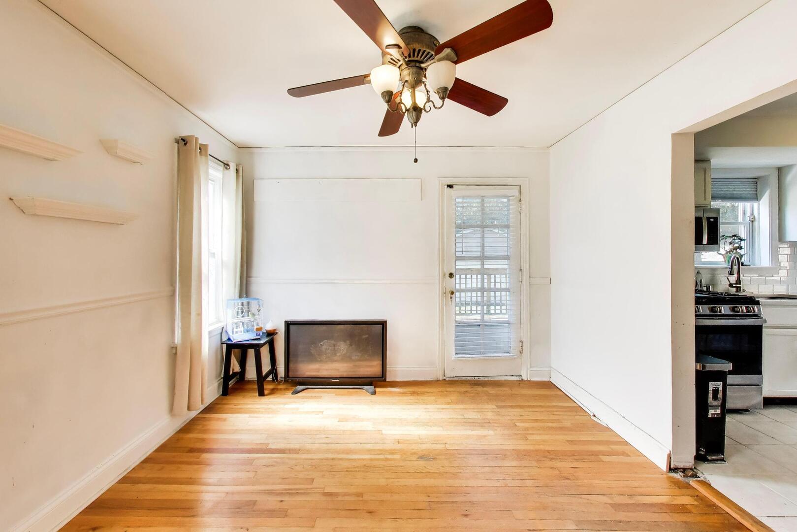 2923 W 97th Street
