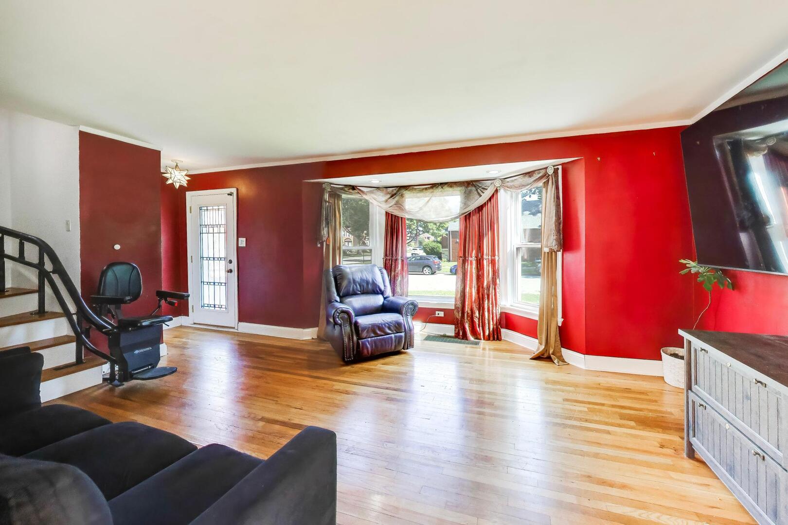 2923 W 97th Street