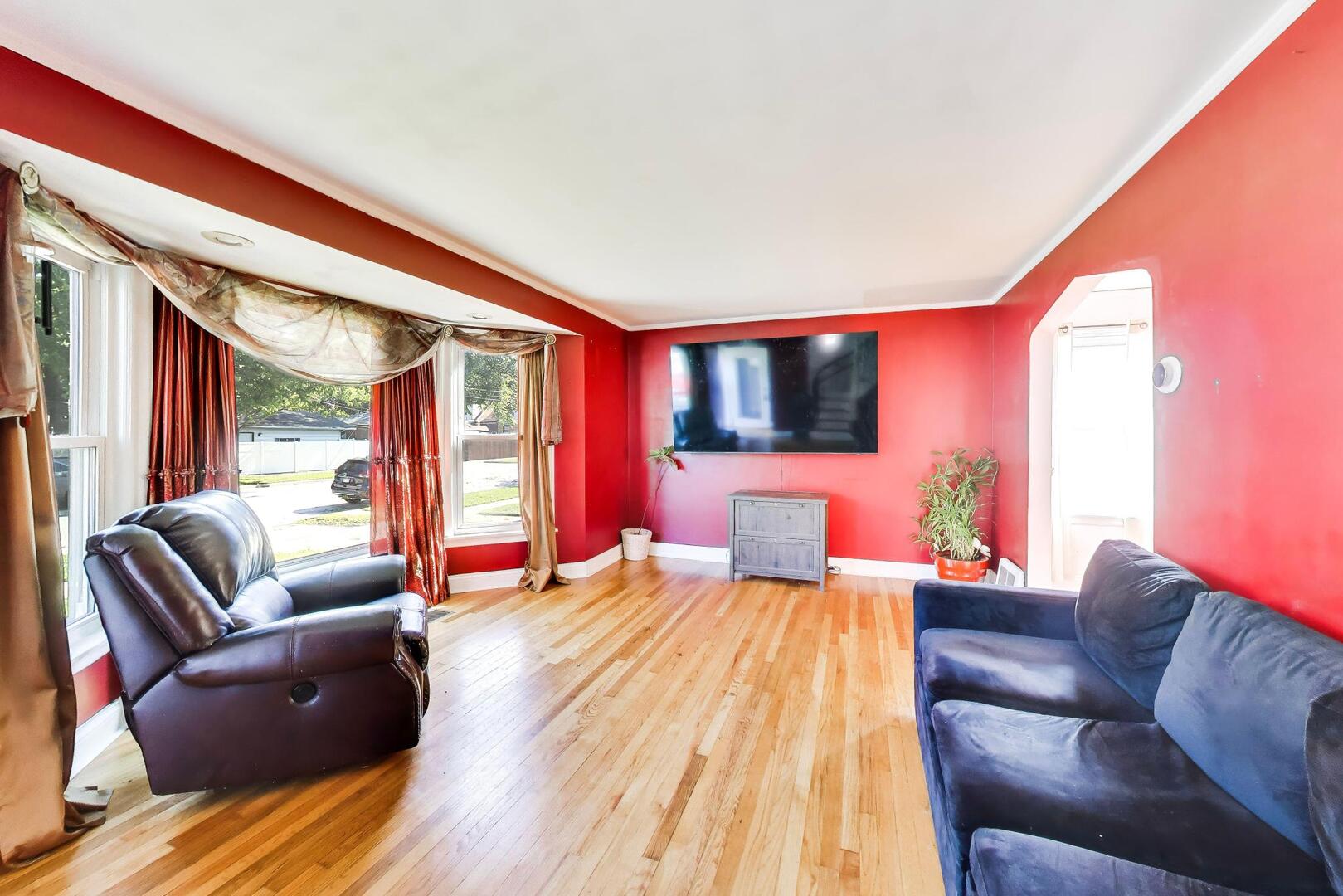 2923 W 97th Street