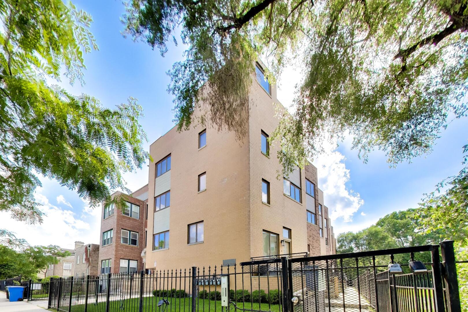 5210 S King Drive Unit: C