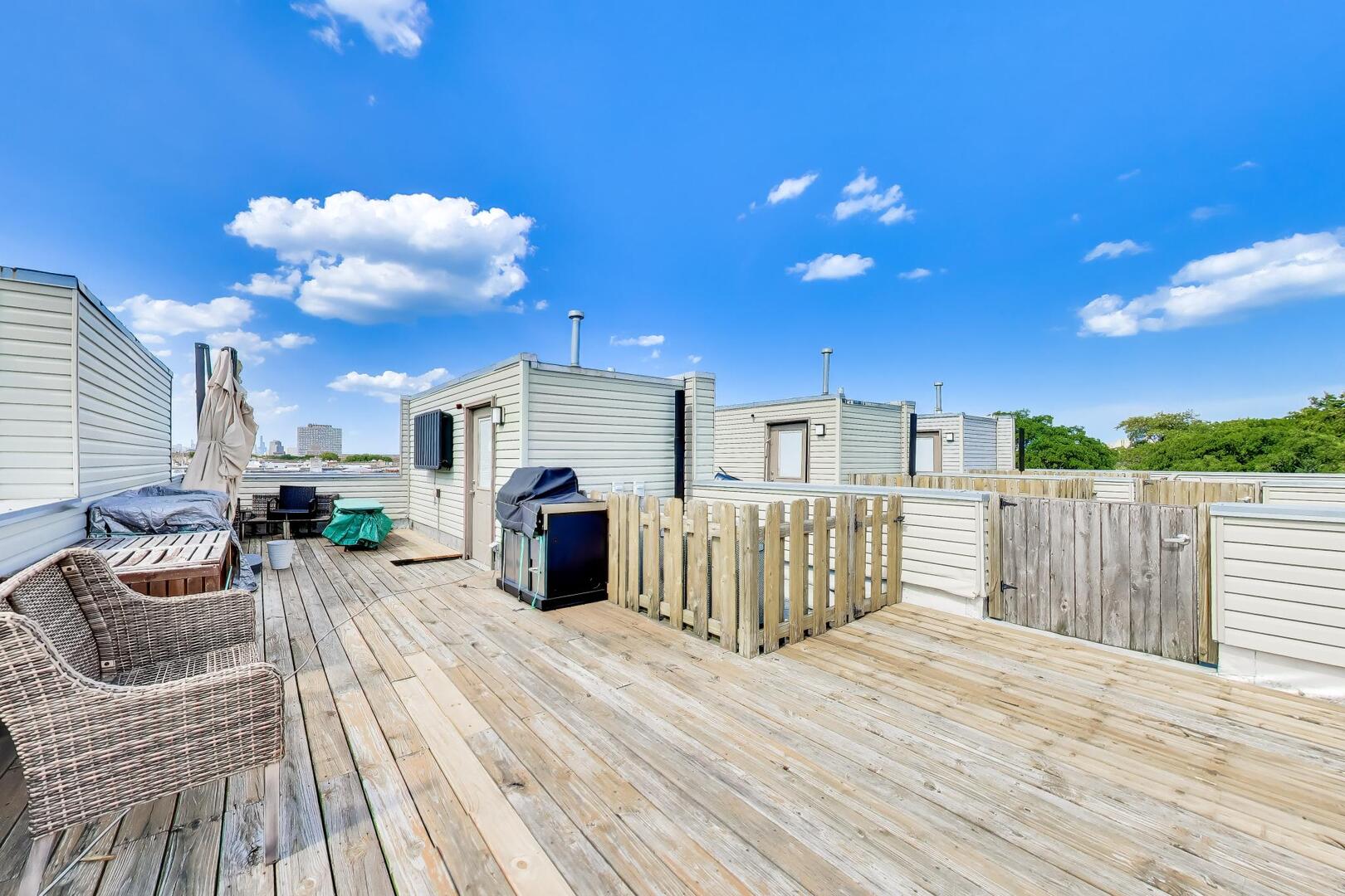 5210 S King Drive Unit: C