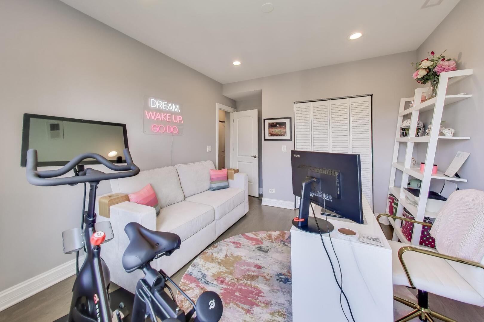 5210 S King Drive Unit: C