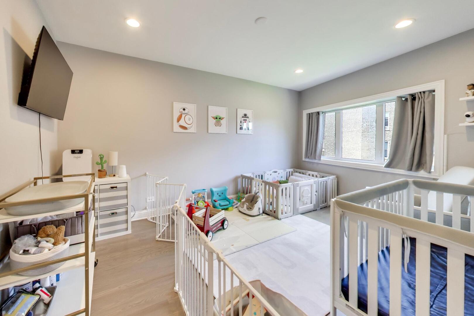 5210 S King Drive Unit: C