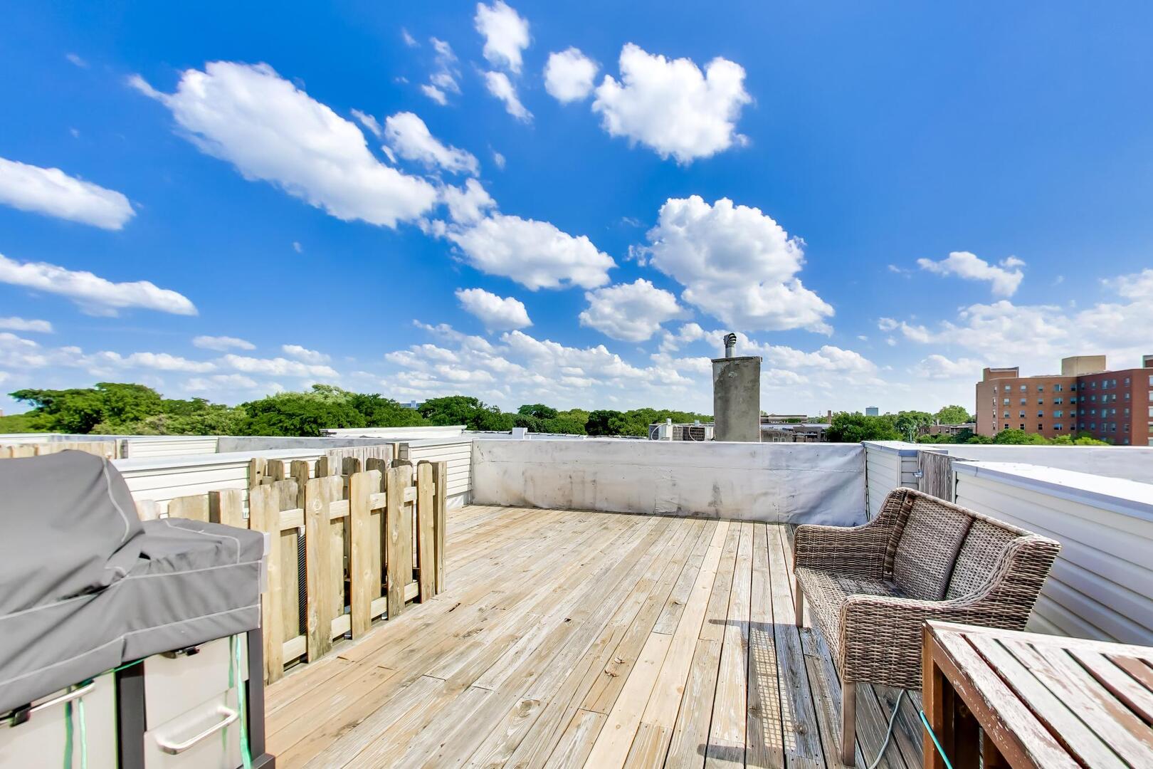 5210 S King Drive Unit: C