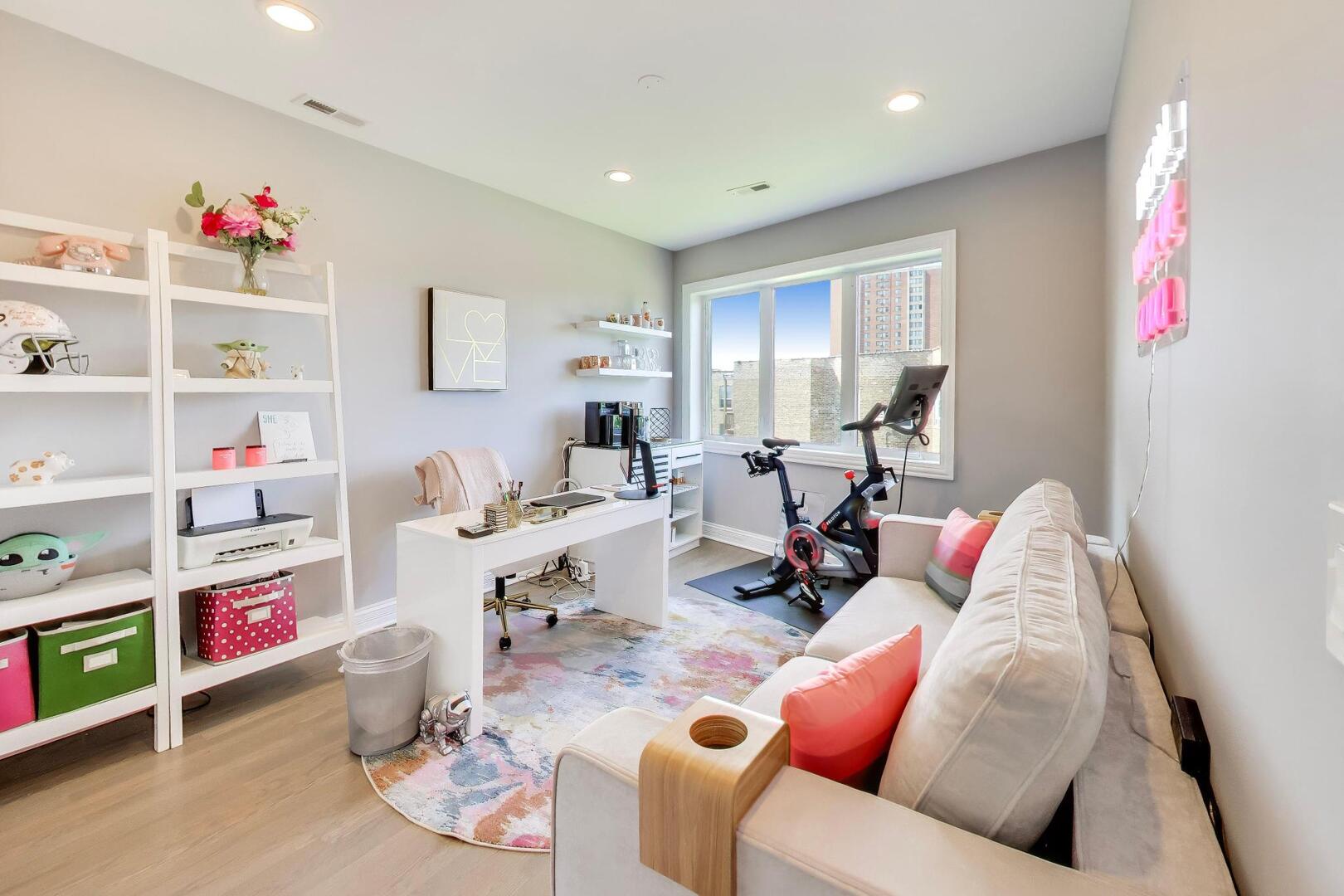 5210 S King Drive Unit: C
