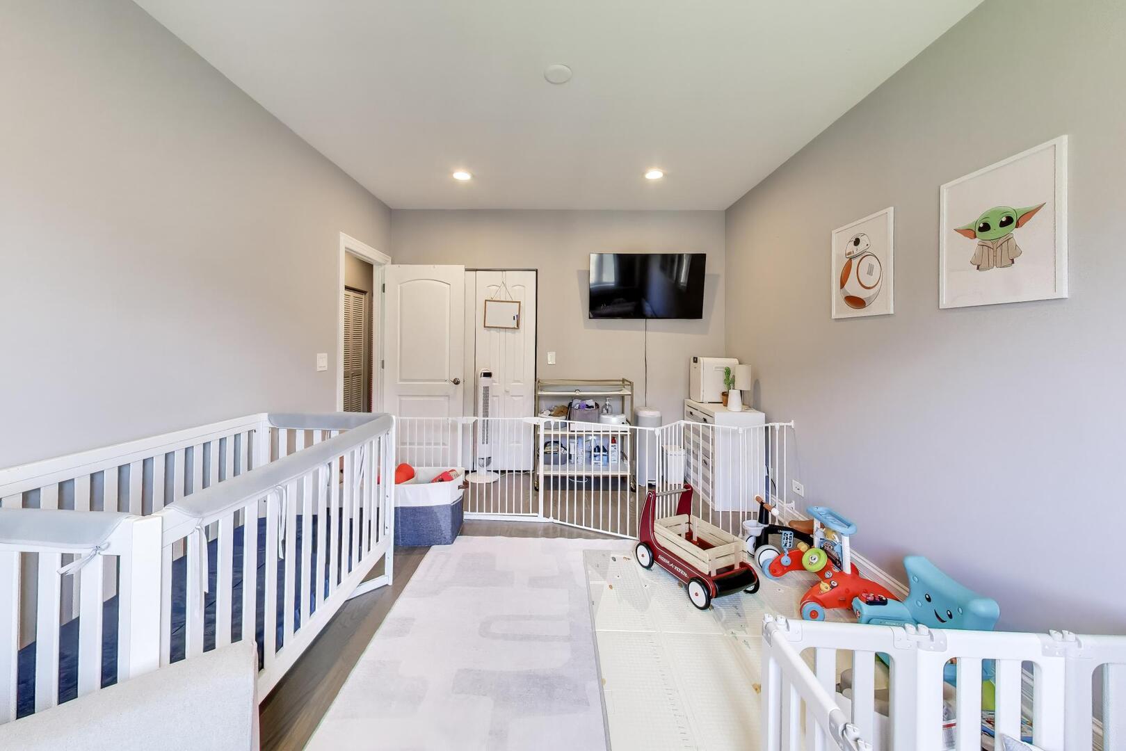 5210 S King Drive Unit: C