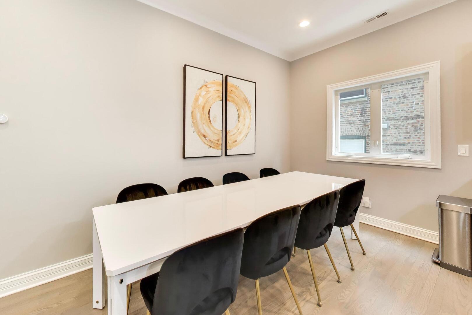 5210 S King Drive Unit: C
