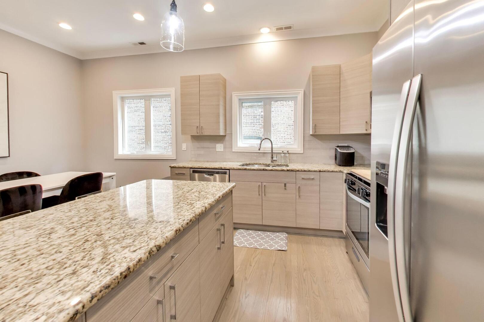 5210 S King Drive Unit: C