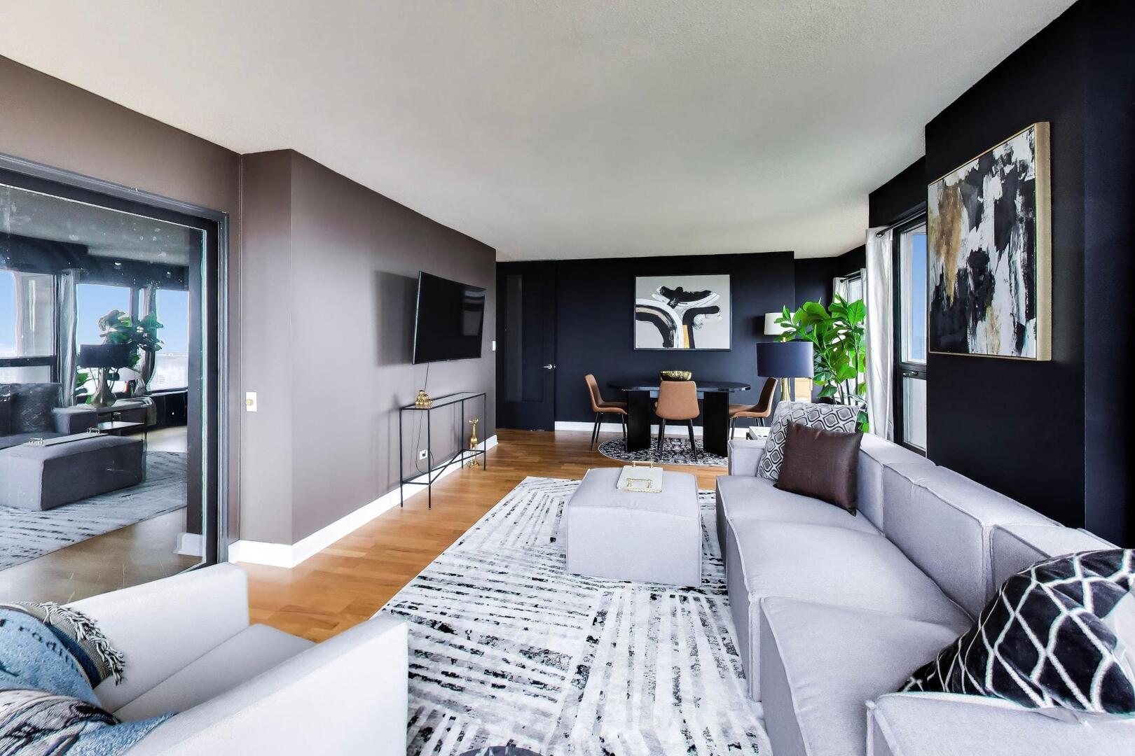 30 E Huron Street Unit: 4007