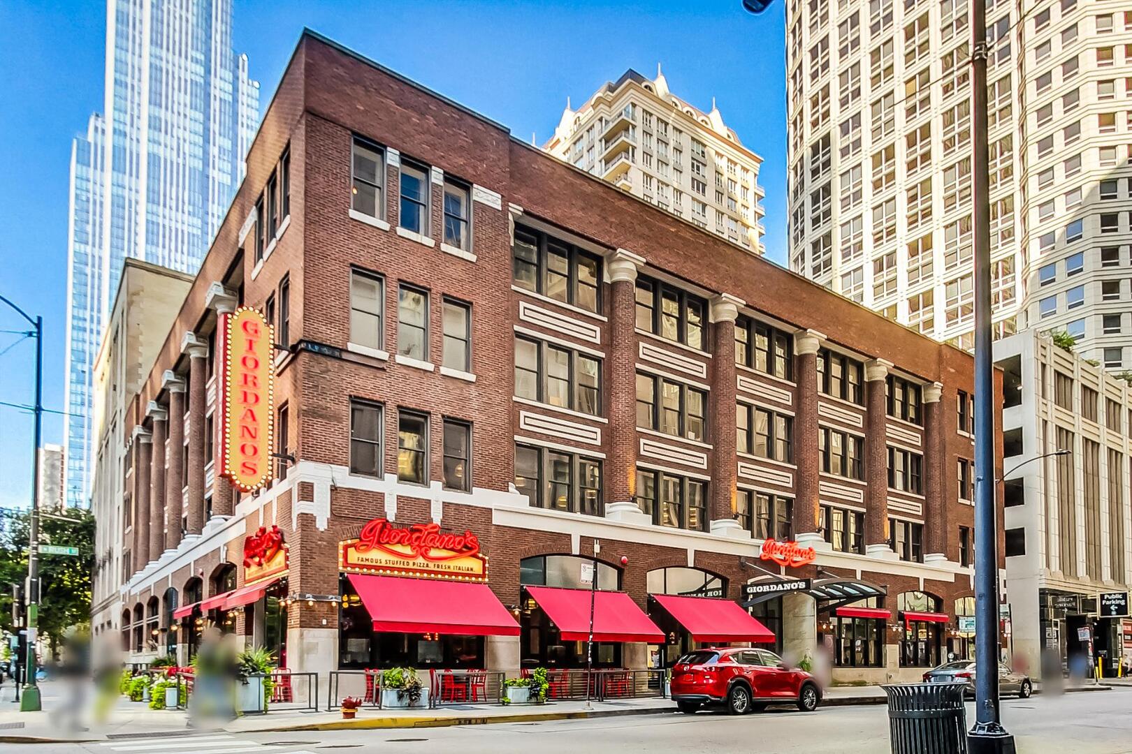 30 E Huron Street Unit: 4007