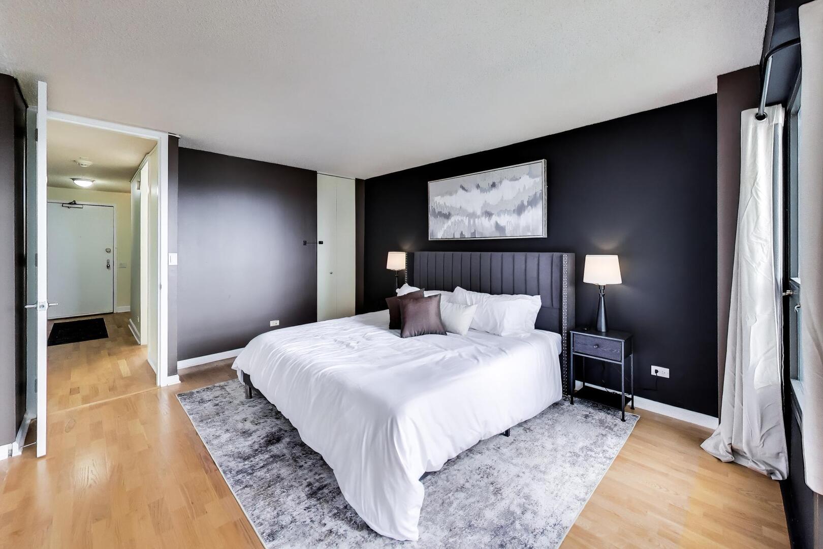 30 E Huron Street Unit: 4007