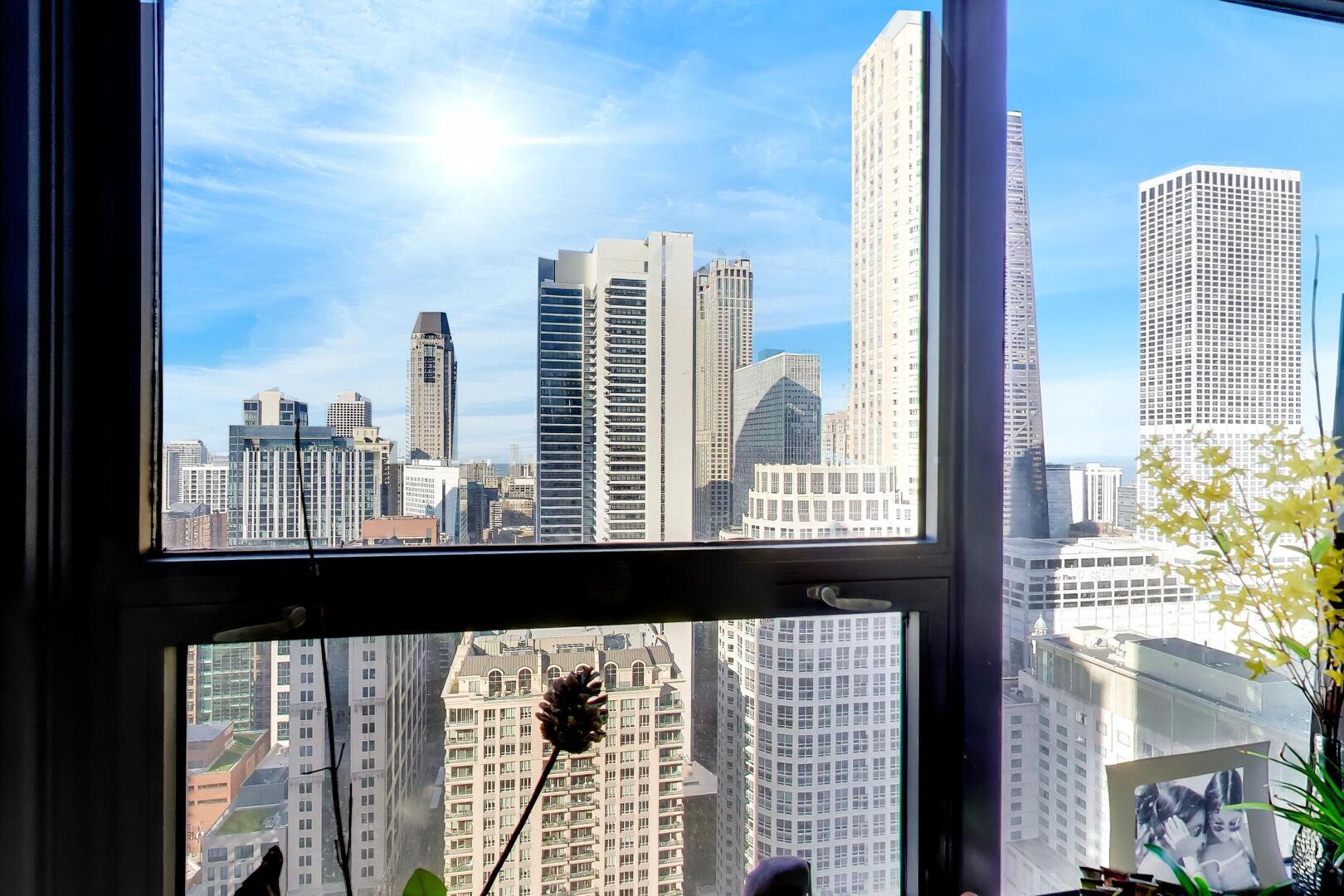 30 E Huron Street Unit: 4008