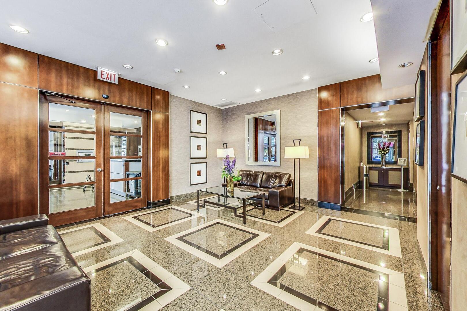30 E Huron Street Unit: 4008