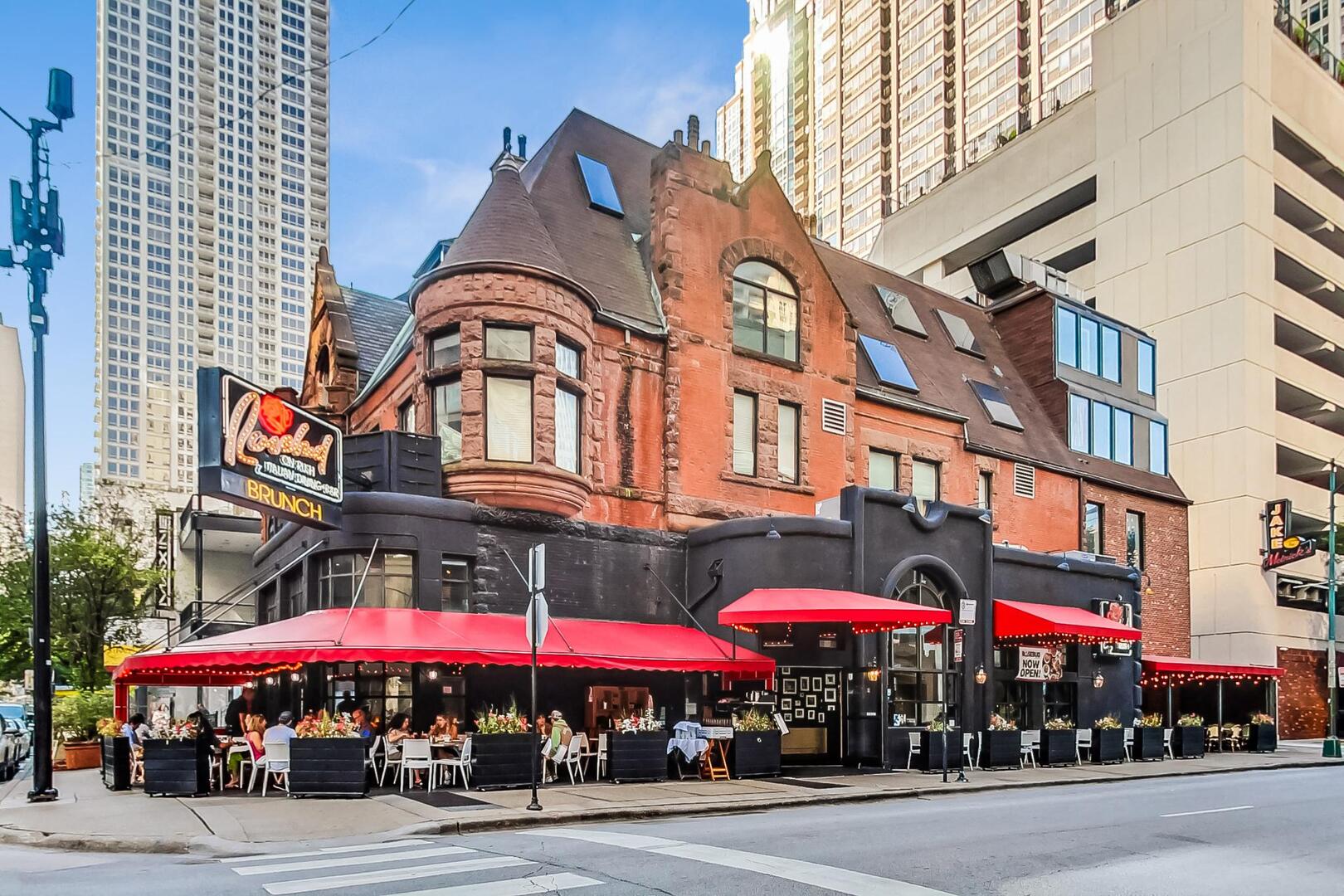 30 E Huron Street Unit: 4008