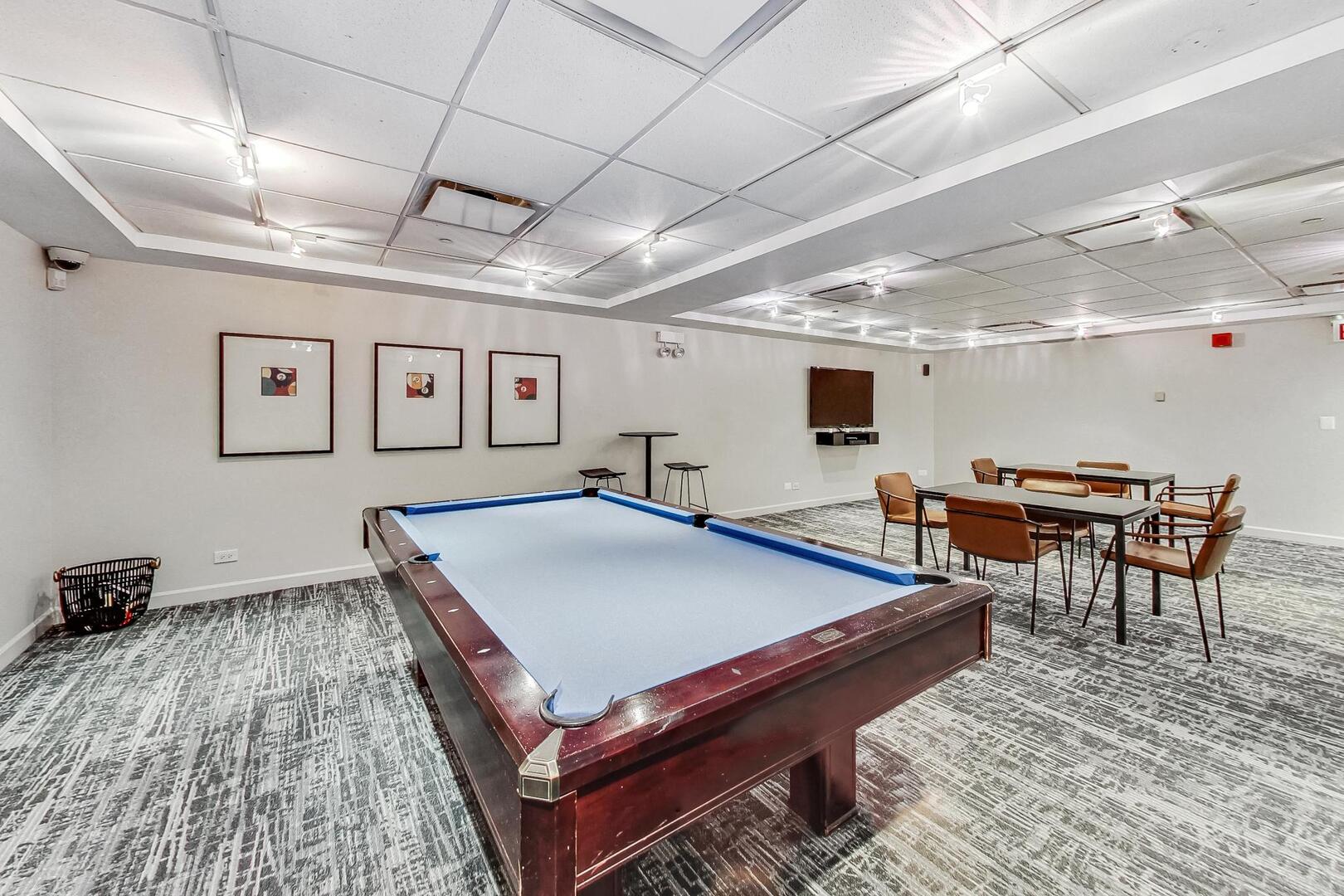 30 E Huron Street Unit: 4008