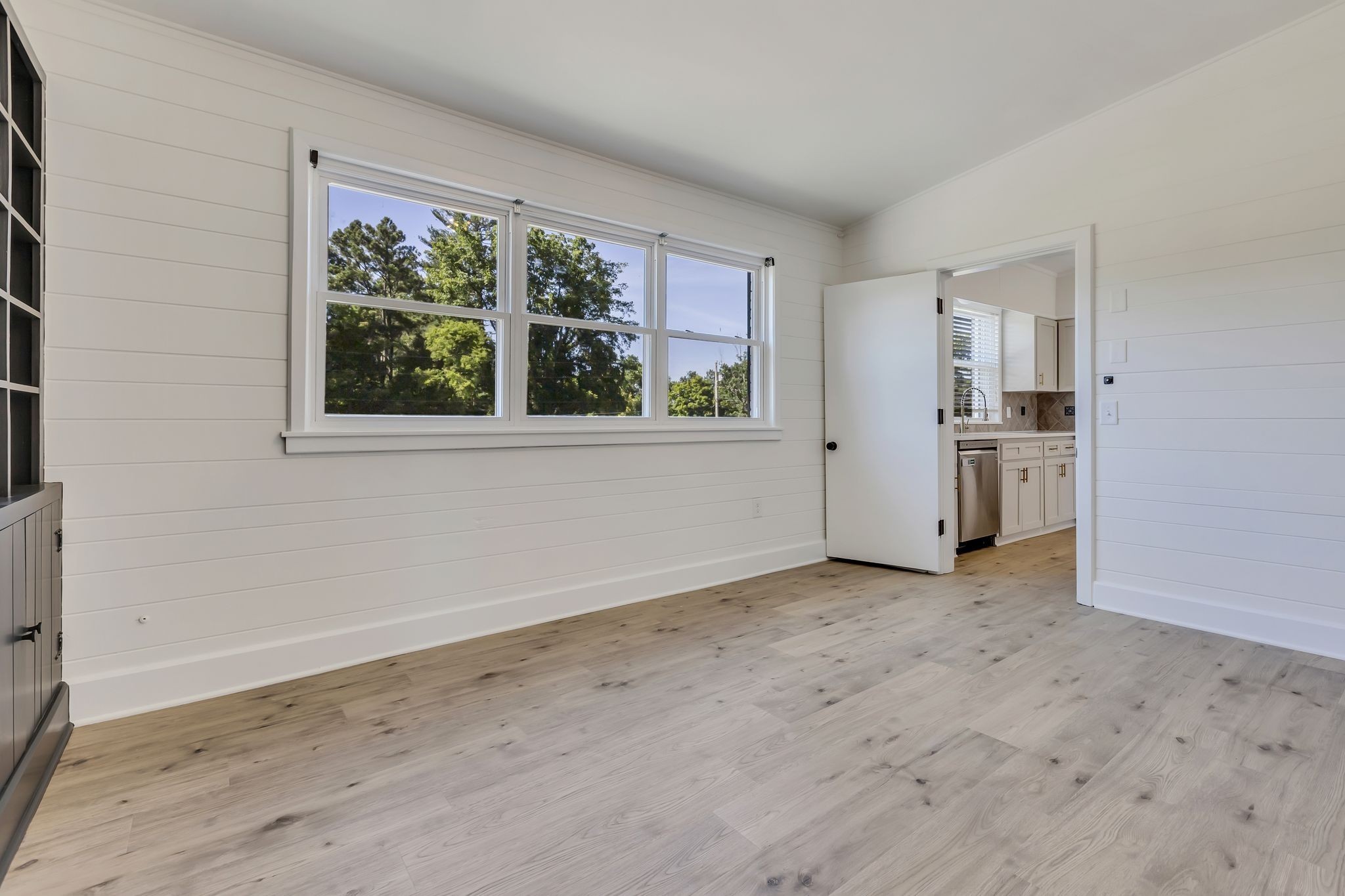 103 Skyview Ter