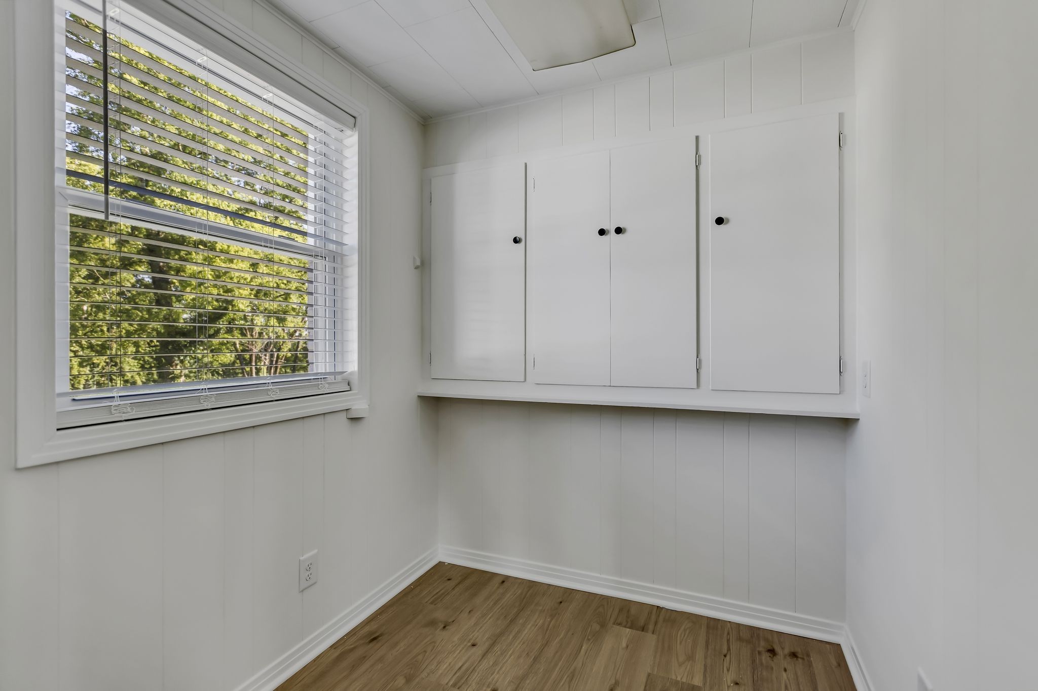 103 Skyview Ter