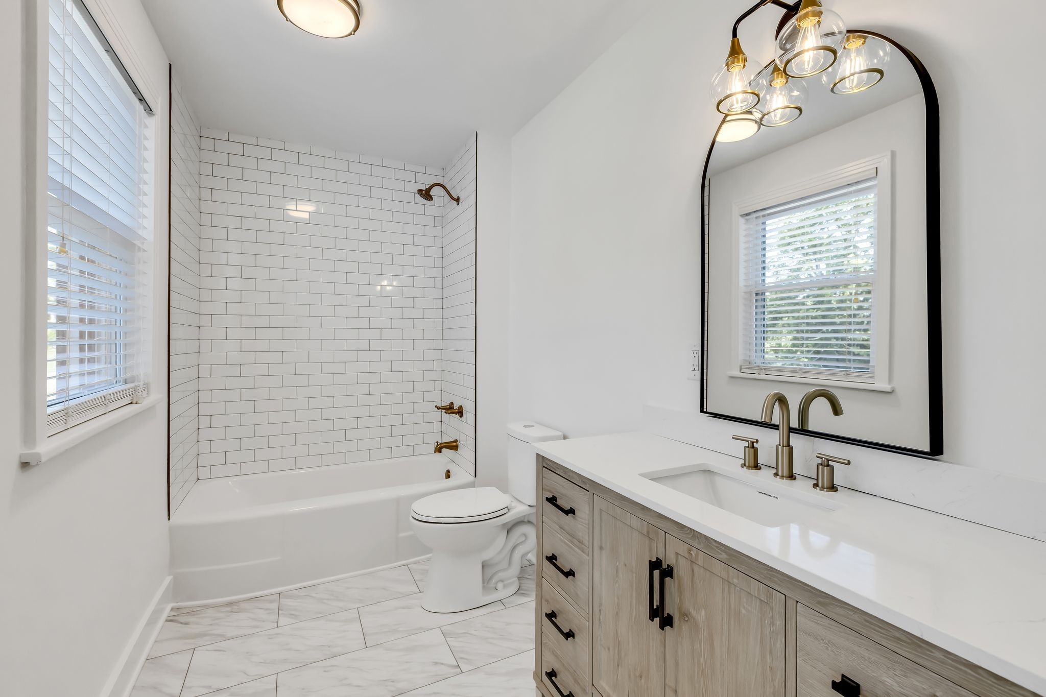 103 Skyview Ter