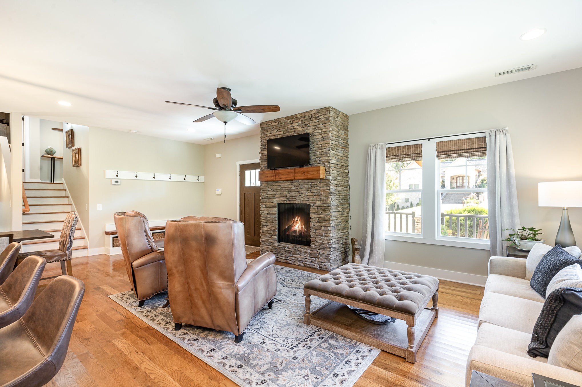 624 Shadowbrook Dr