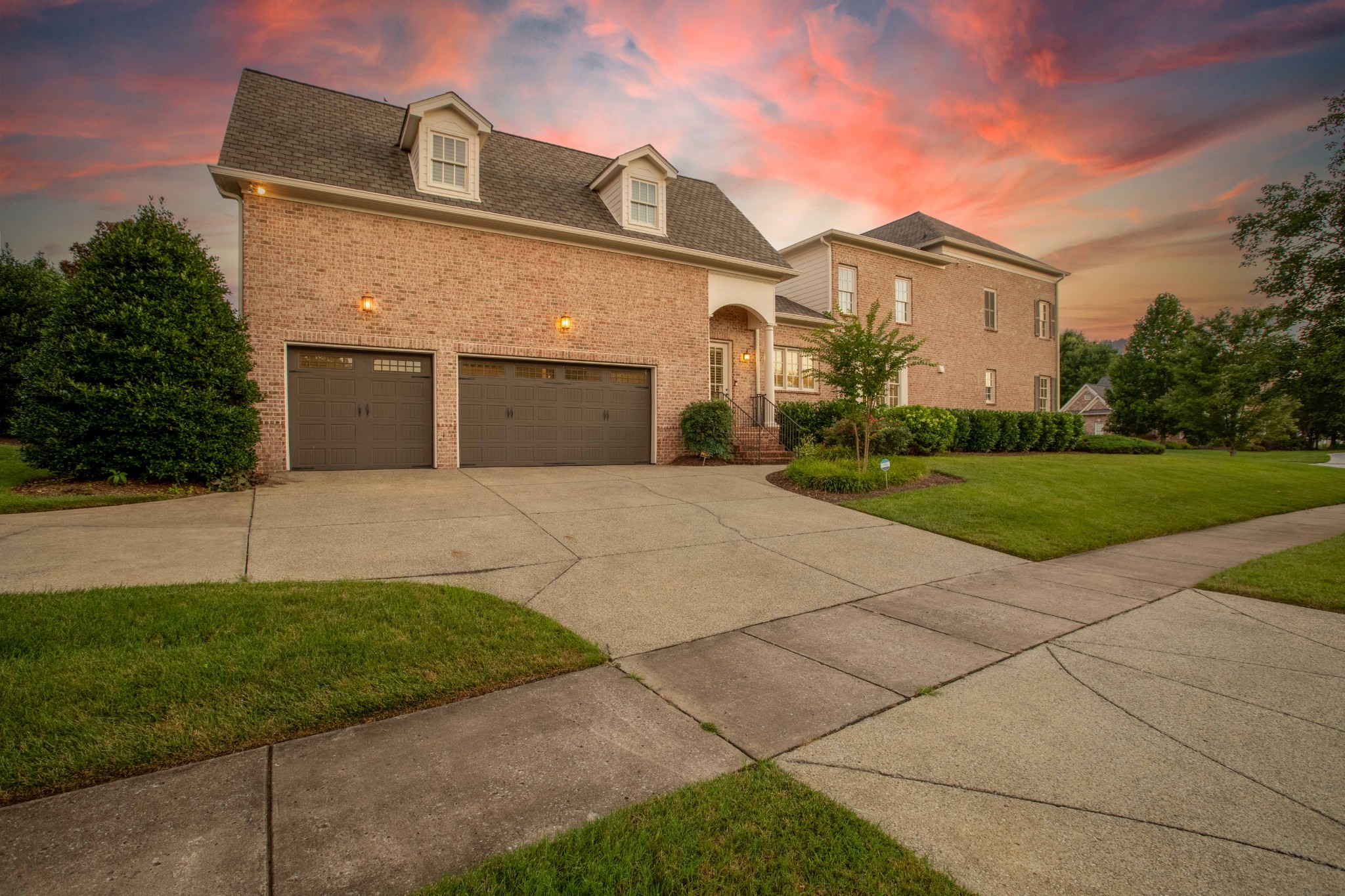 1736 Richbourg Park Dr