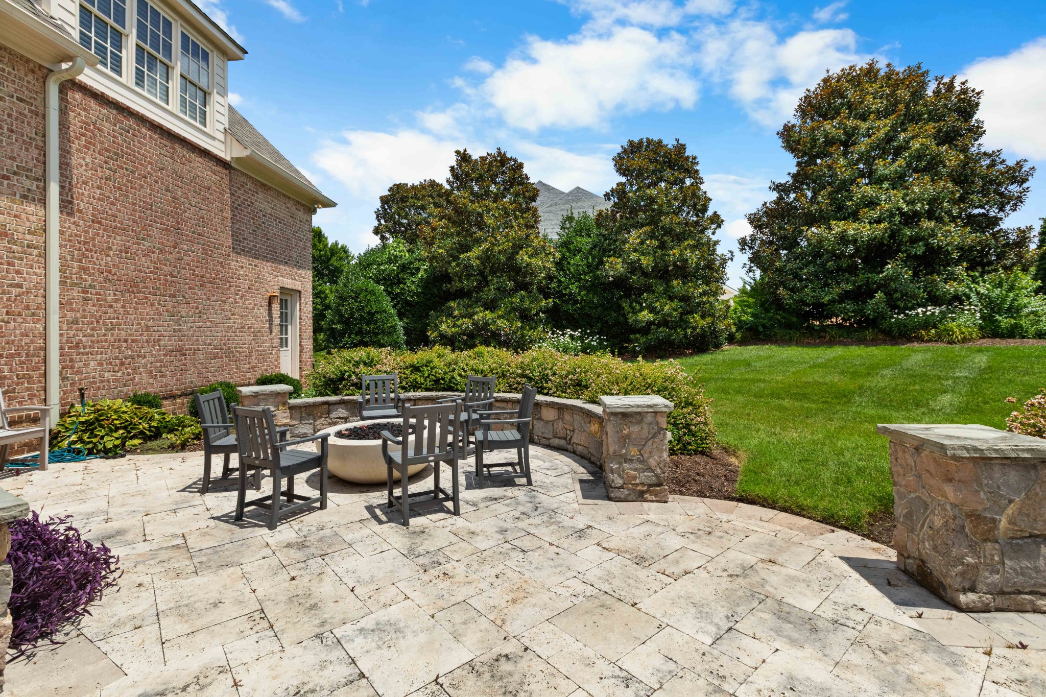 1736 Richbourg Park Dr