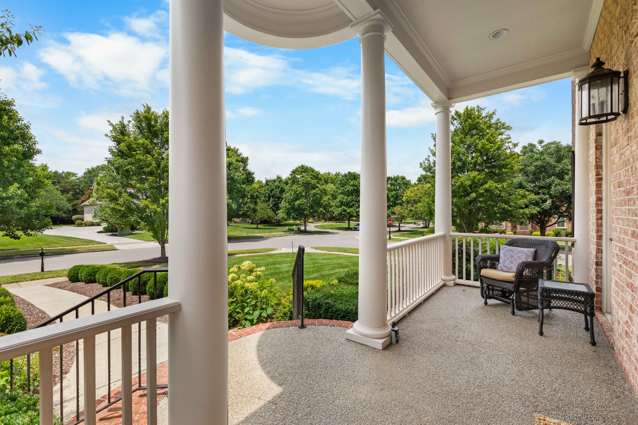 1736 Richbourg Park Dr