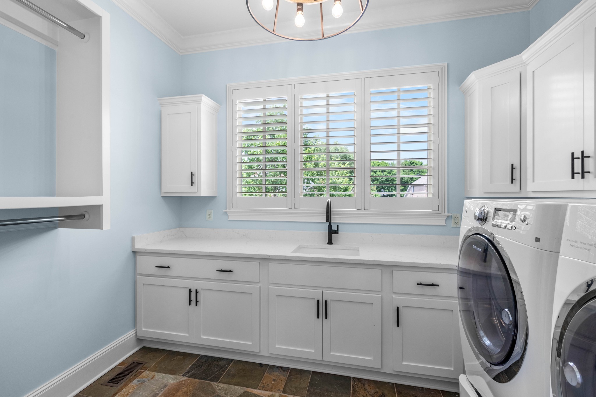 1736 Richbourg Park Dr