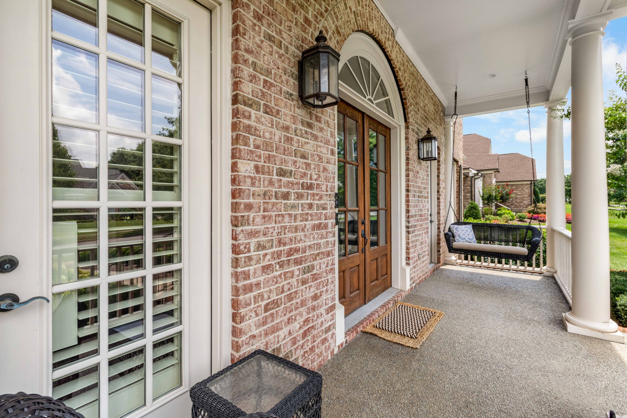 1736 Richbourg Park Dr
