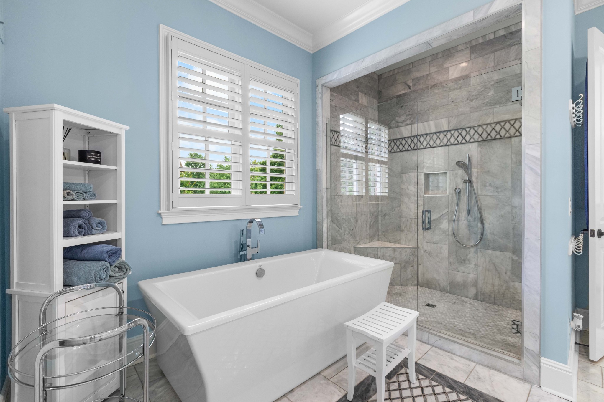 1736 Richbourg Park Dr