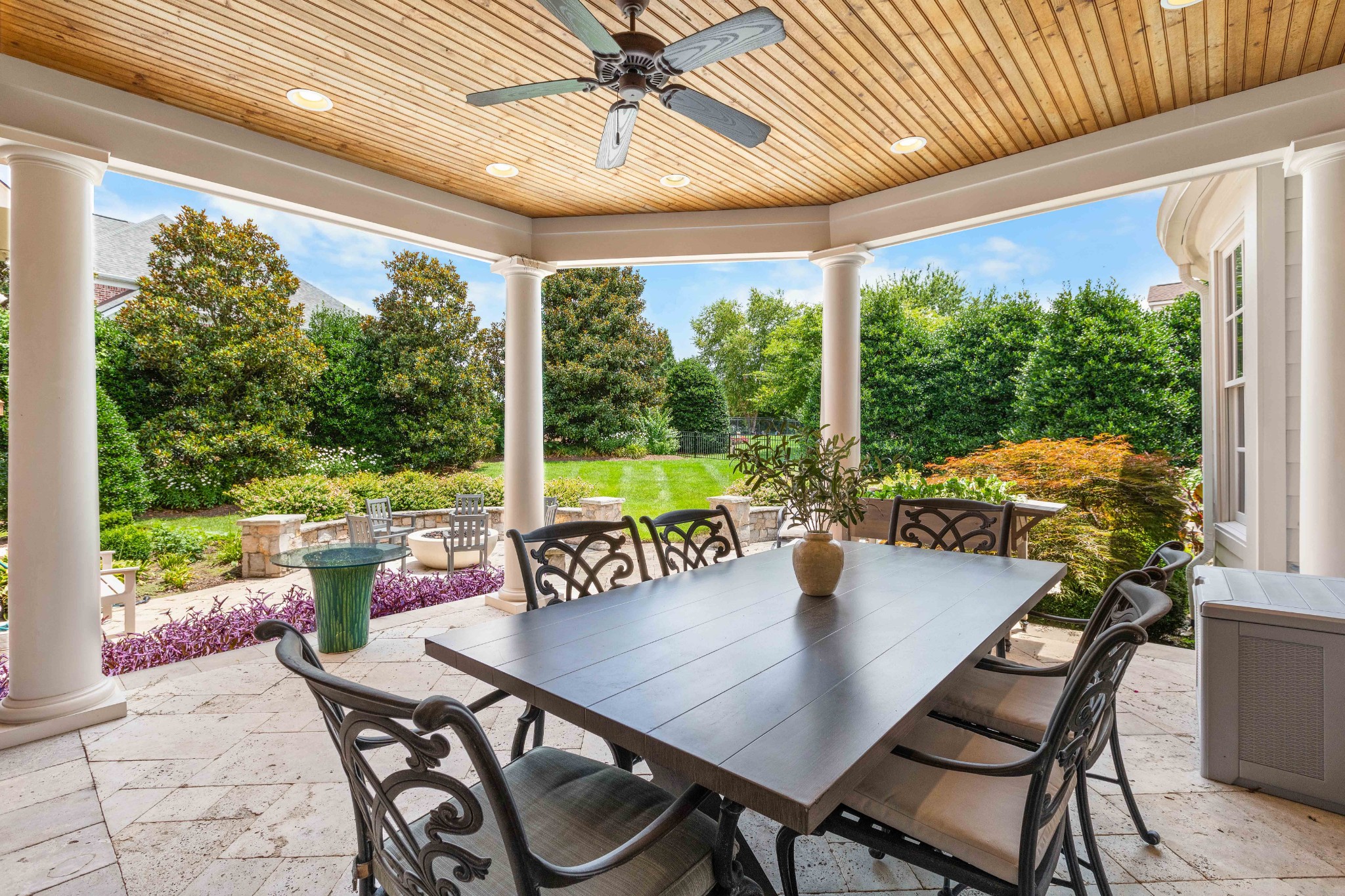 1736 Richbourg Park Dr