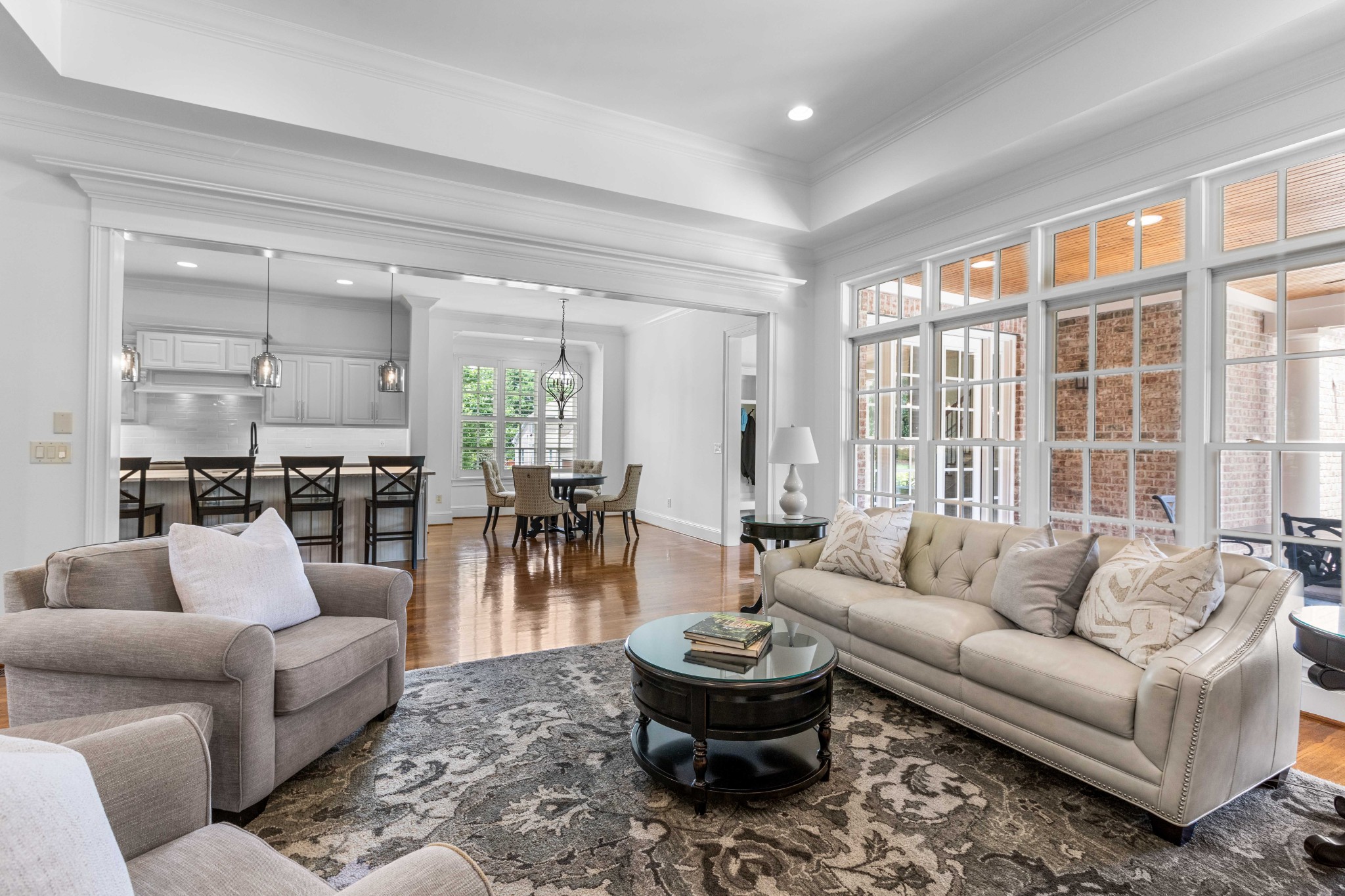 1736 Richbourg Park Dr