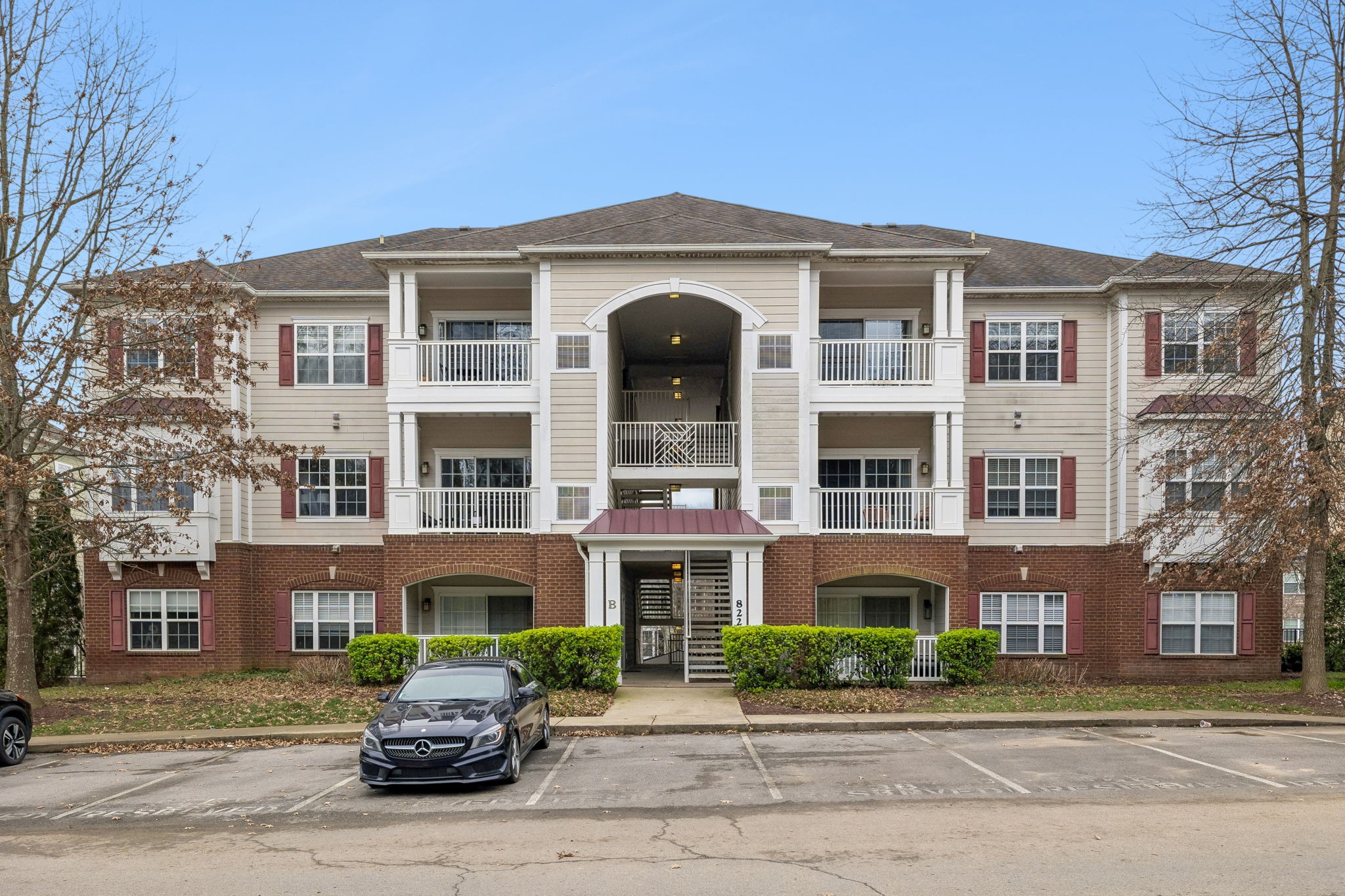 8221 Lenox Creekside Dr Unit: B12