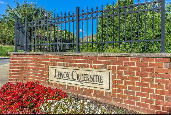 8221 Lenox Creekside Dr Unit: B12