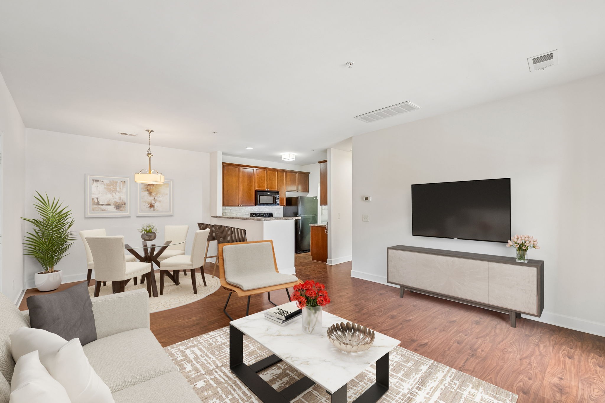 8221 Lenox Creekside Dr Unit: B12